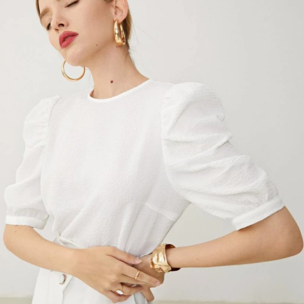 Puff sleeve top
